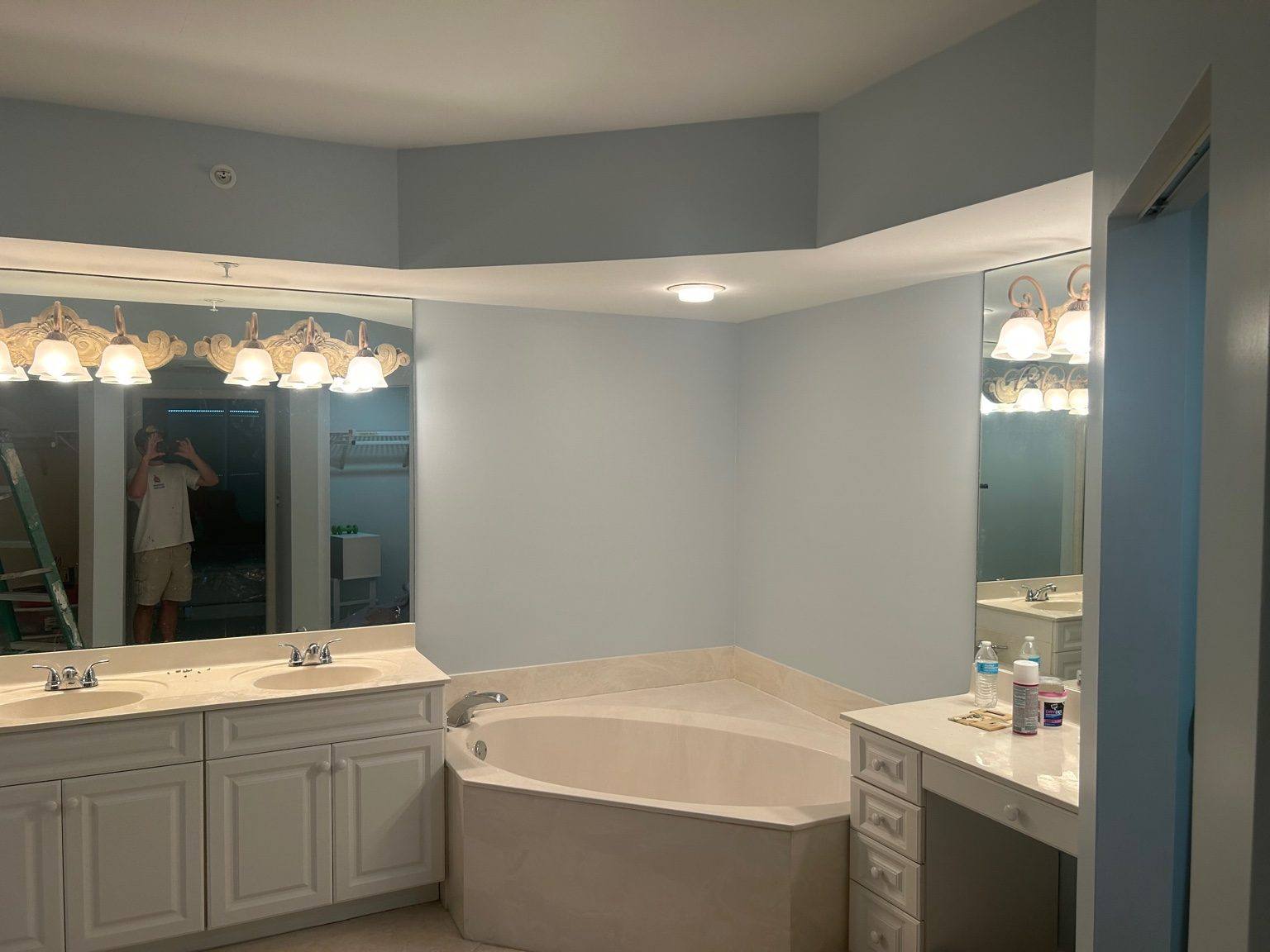 Interior painting project - Hawkeye Painting